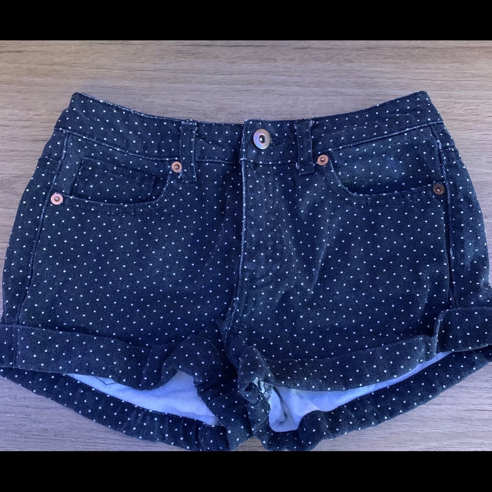 FOREVER 21 DOTTED TIGHT FITTING SHORTS